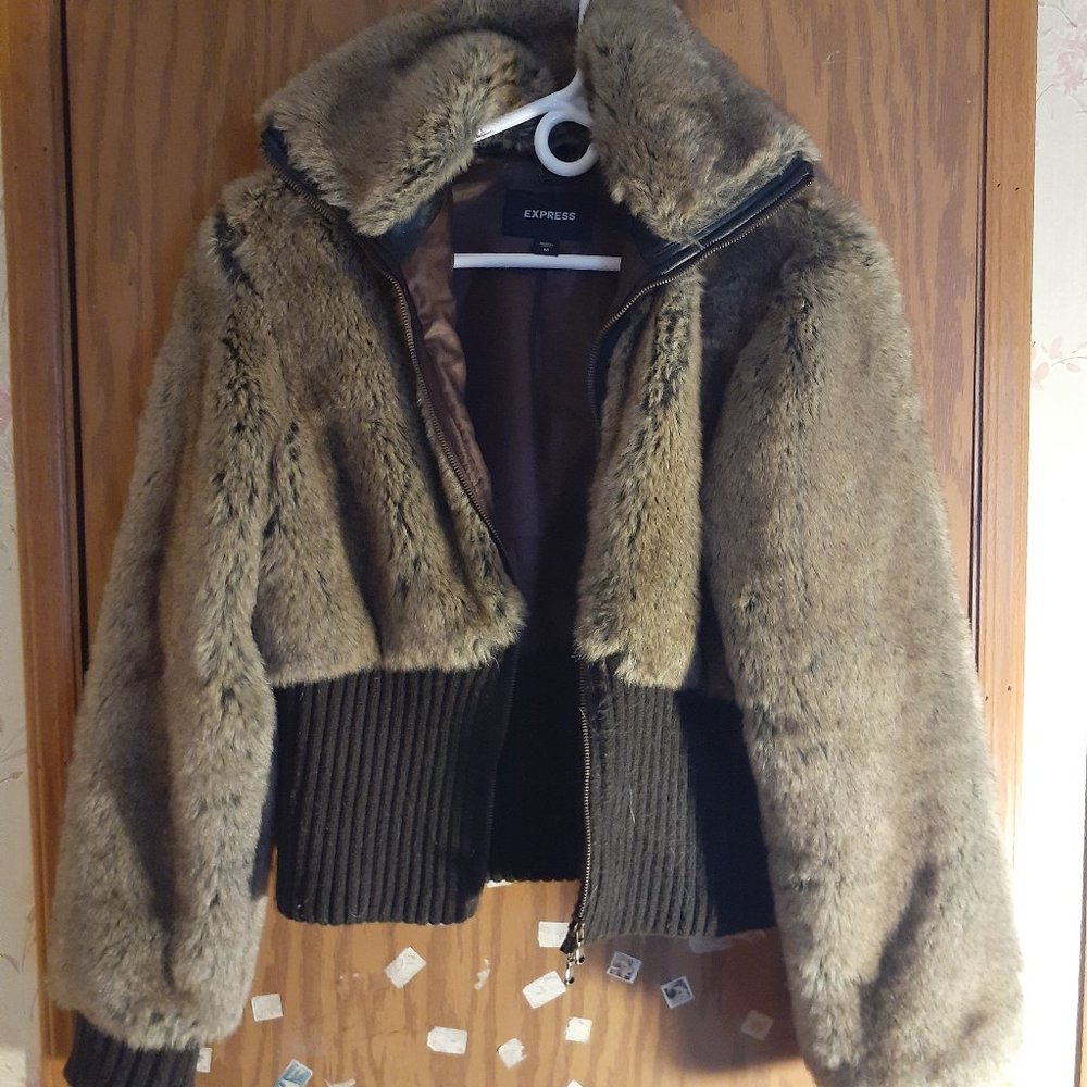 FUR CROPPED COAT